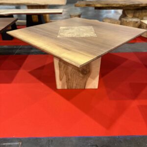 Mesa cuadrada de comedor de iroko macizo, 150x150x8 cm, estable, elegante y de estilo contemporáneo