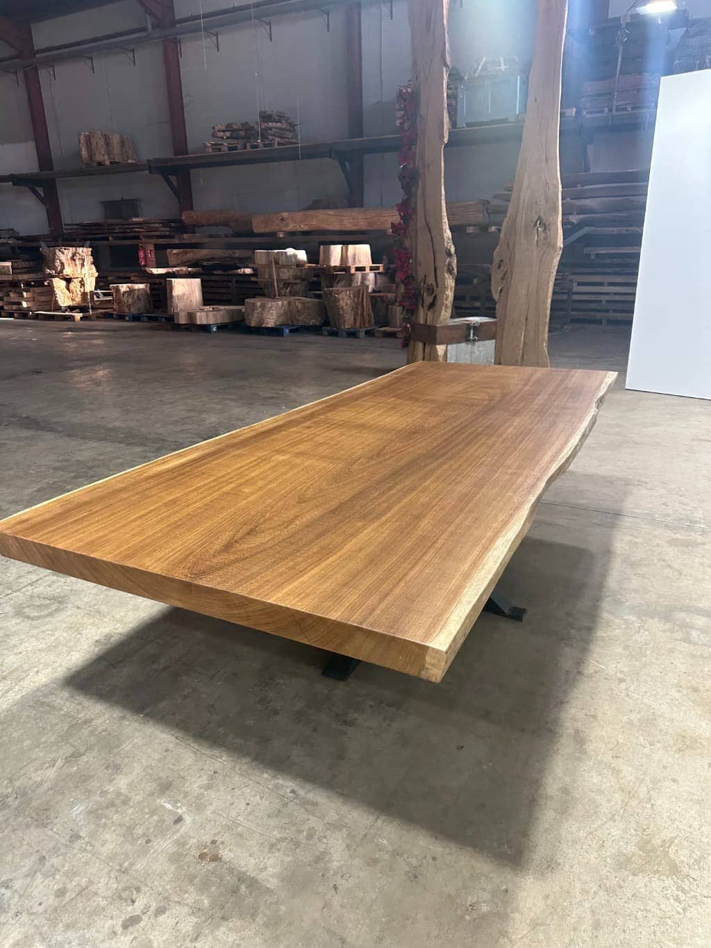 Mesa elegante de comedor de iroko macizo, 340 cm, acabado barniz mate incoloro